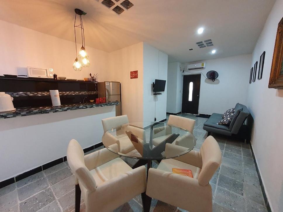 Frida Apartment Cancun Bagian luar foto